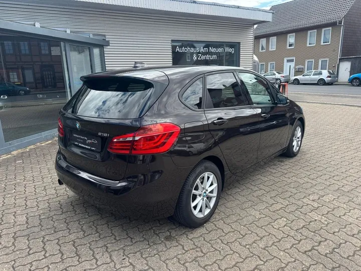 BMW 218