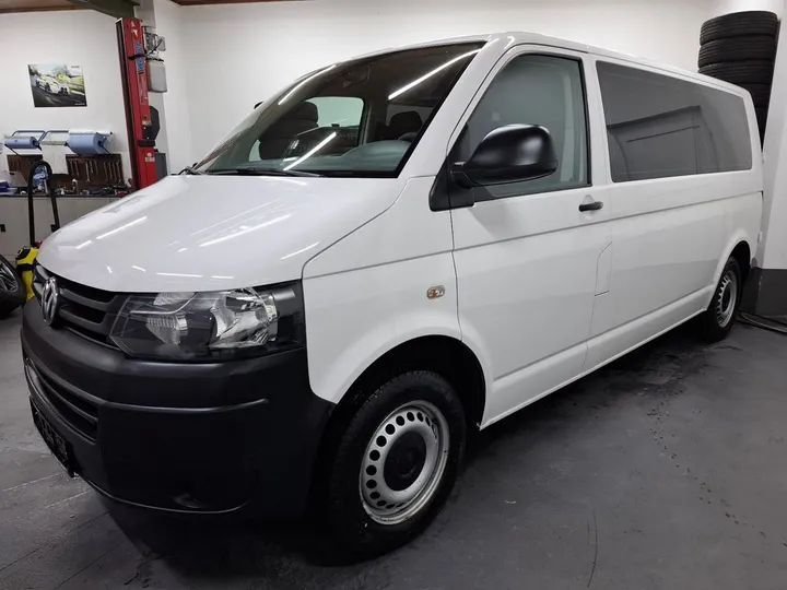 Volkswagen T5 Kombi