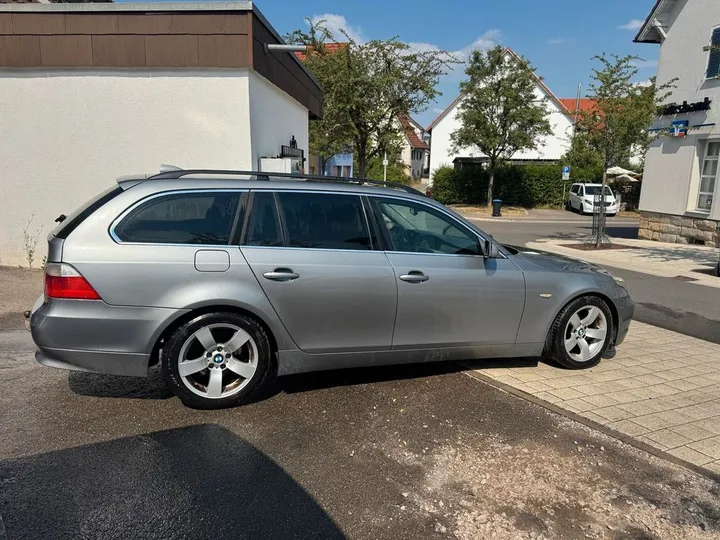 BMW 525