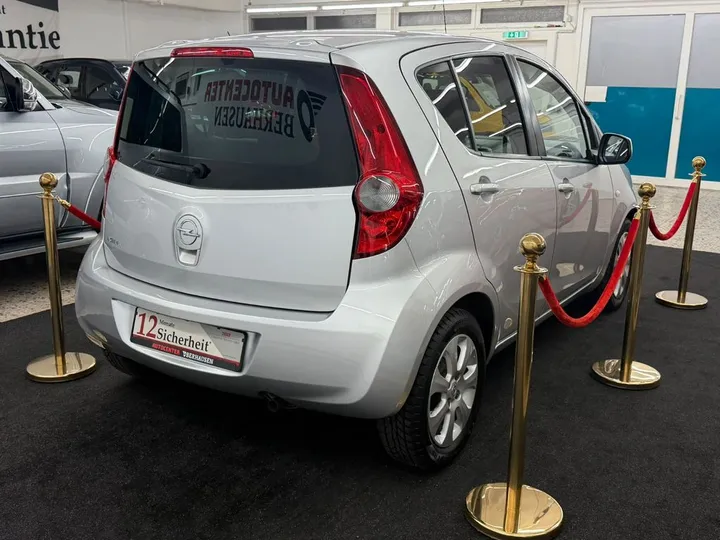 Opel Agila