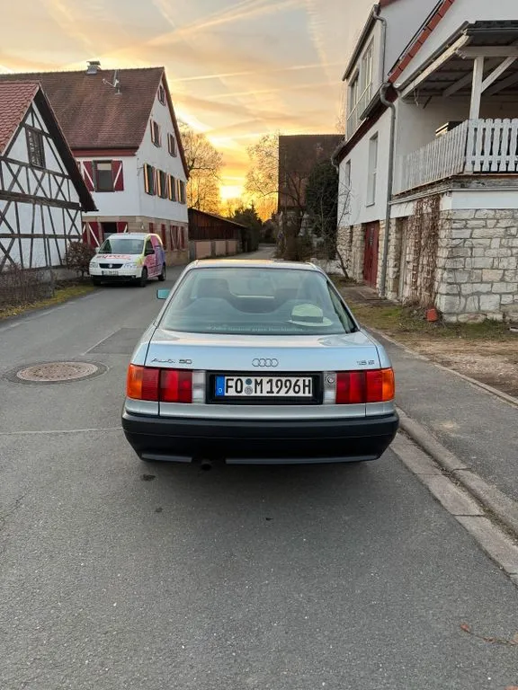 Audi 80