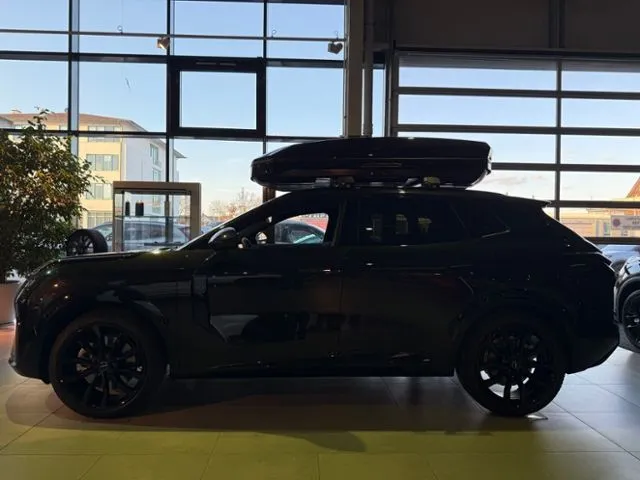 Lynk&Co 08