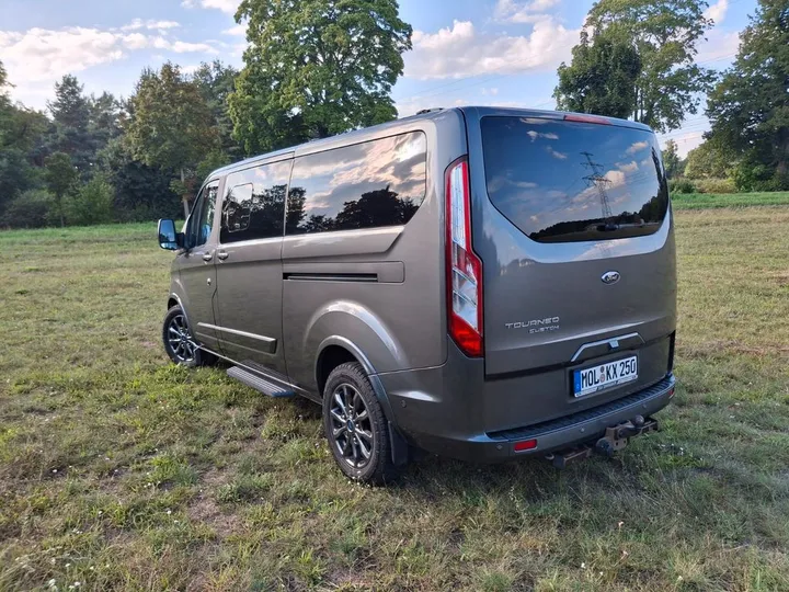 Ford Tourneo Custom