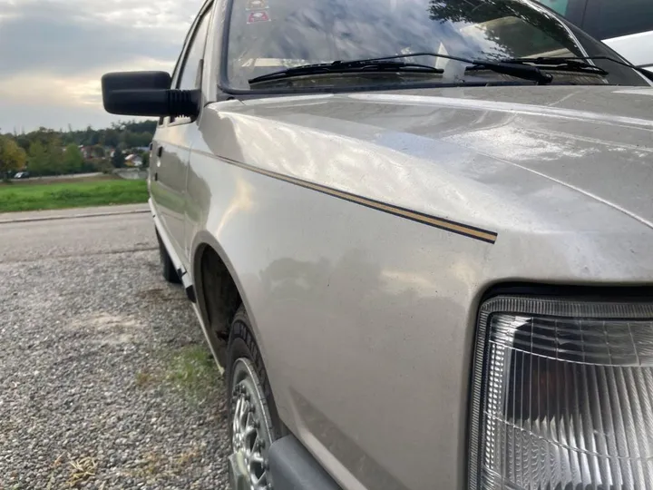 Peugeot 309