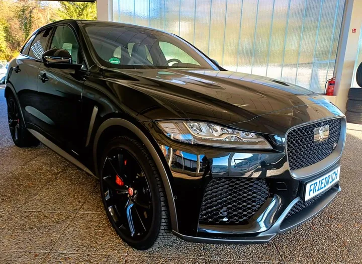 Jaguar F-Pace