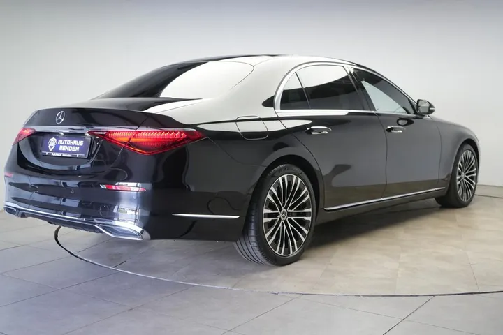 Mercedes-Benz S 400