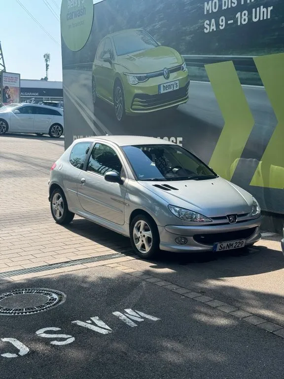 Peugeot 206