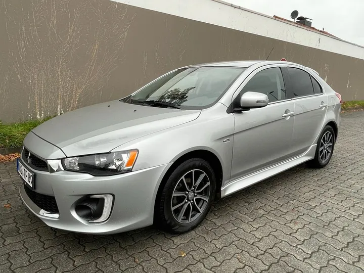 Mitsubishi Lancer