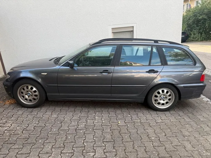 BMW 320