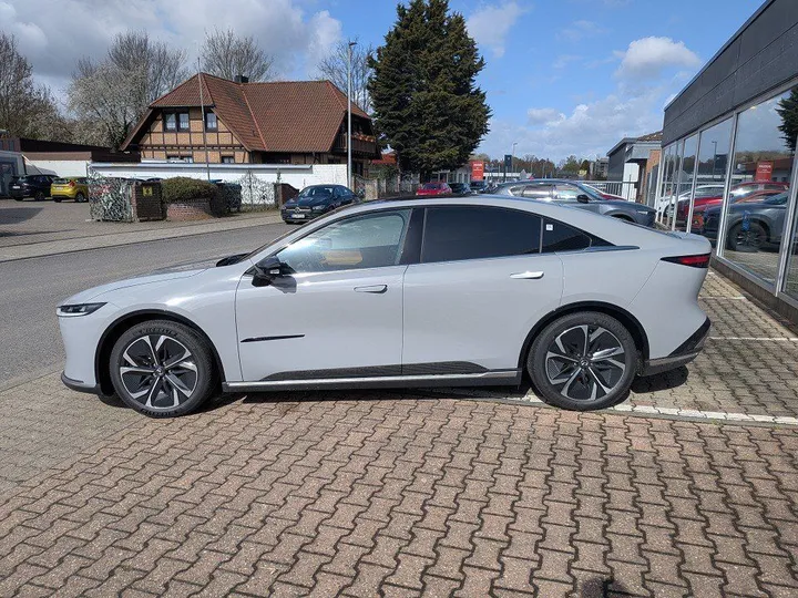 Mazda 6e