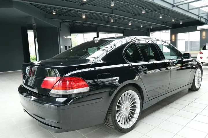 BMW 740