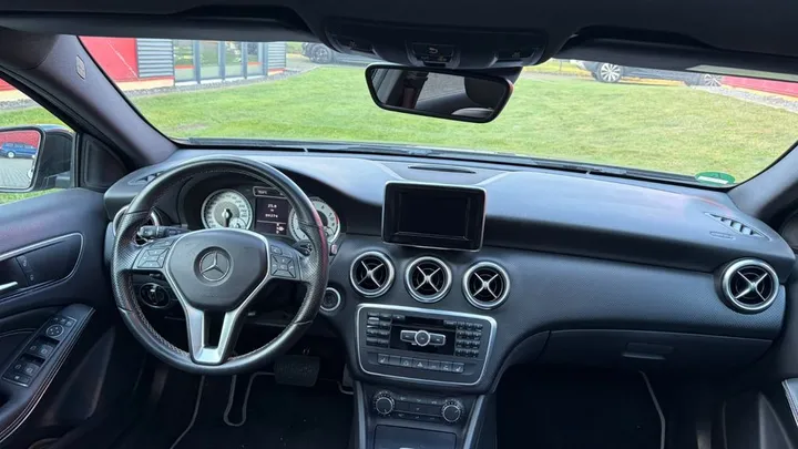 Mercedes-Benz A 250
