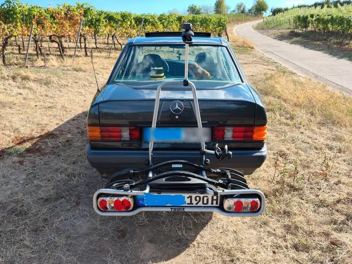 Mercedes-Benz 190