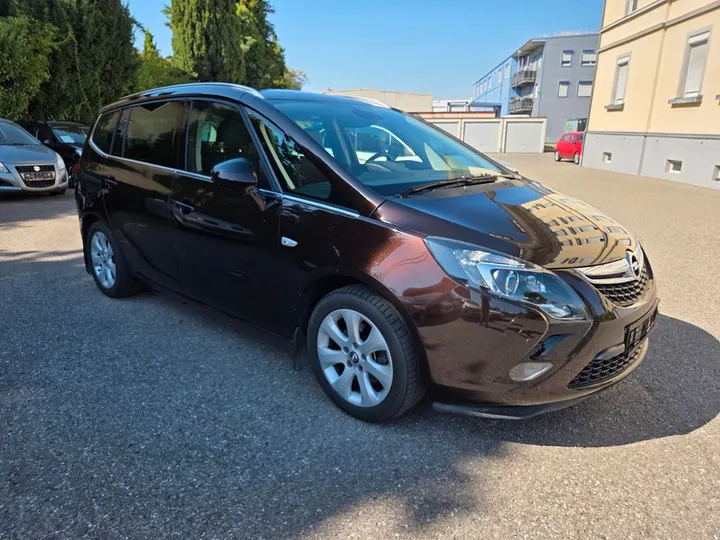 Opel Zafira Tourer
