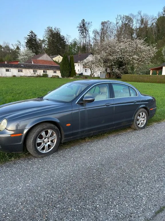 Jaguar S-Type
