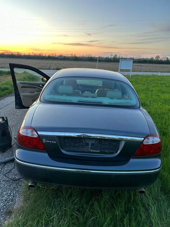 Jaguar S-Type