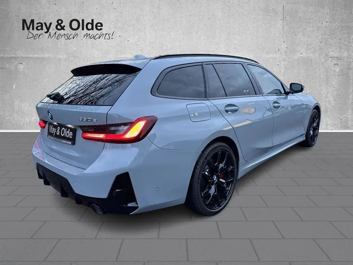 BMW 330