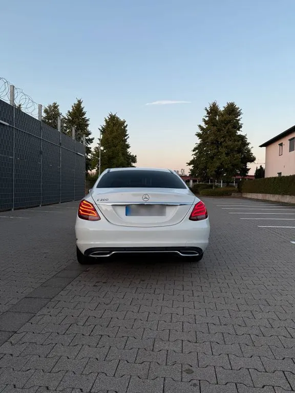 Mercedes-Benz C 200