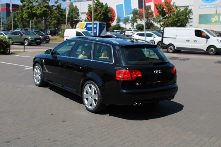 Audi S4