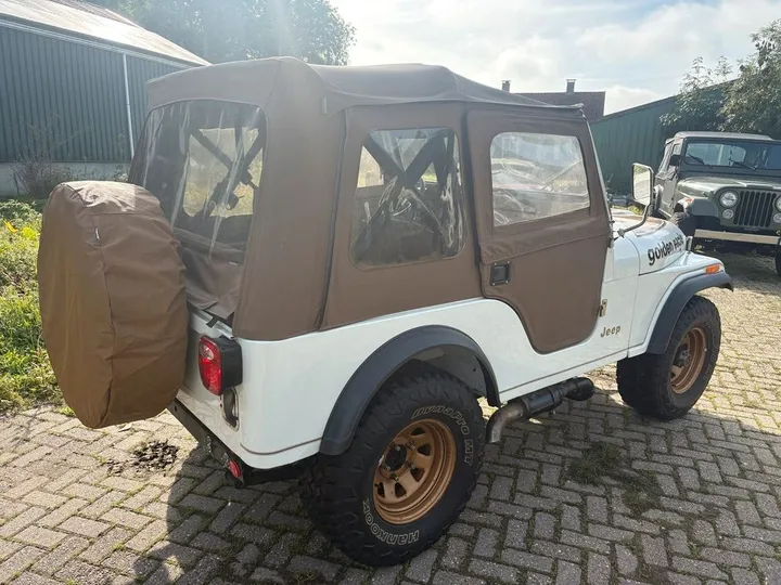 Jeep CJ