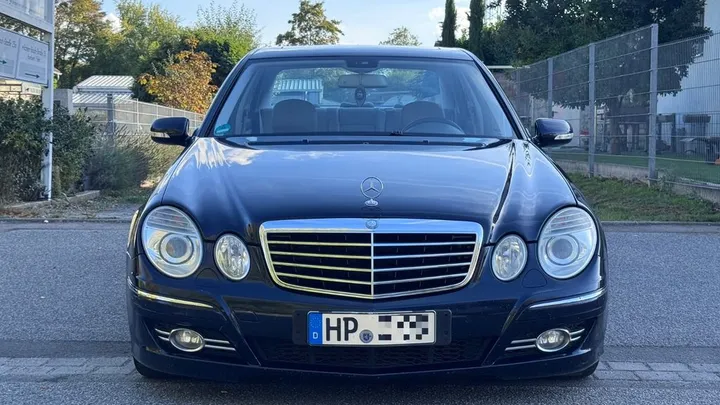 Mercedes-Benz E 220