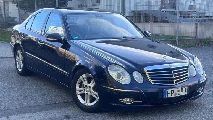 Mercedes-Benz E 220