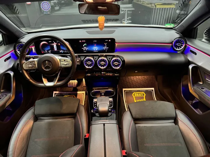 Mercedes-Benz A 200
