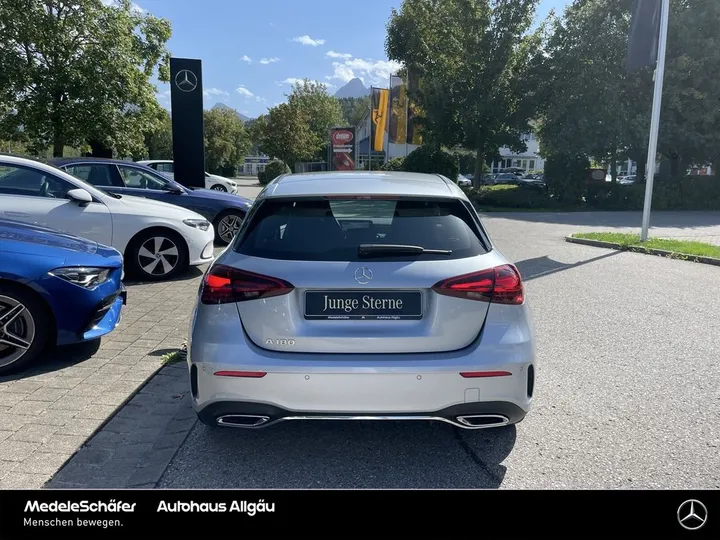 Mercedes-Benz A 180