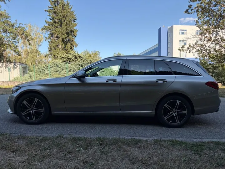 Mercedes-Benz C 220
