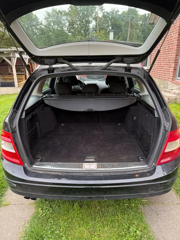 Mercedes-Benz C 200
