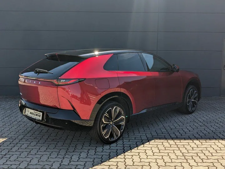 Mazda CX-6e