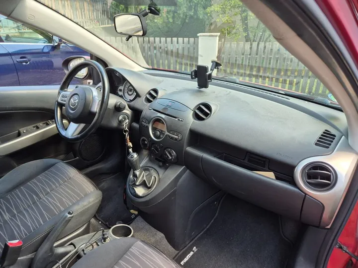 Mazda 2