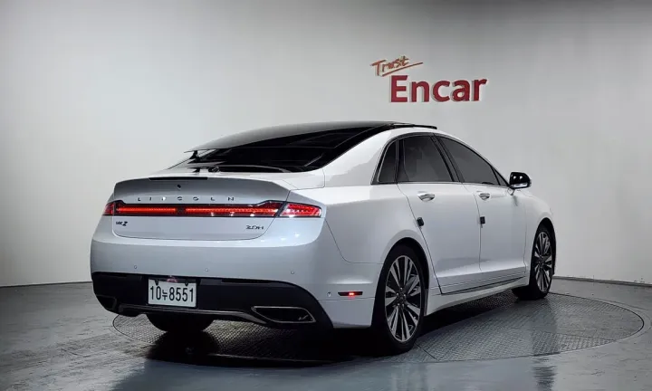 Lincoln MKZ