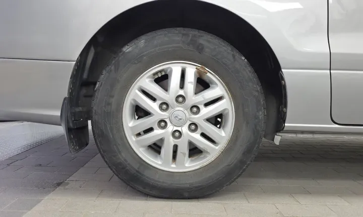Hyundai Starex