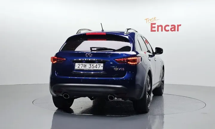 Infiniti QX70