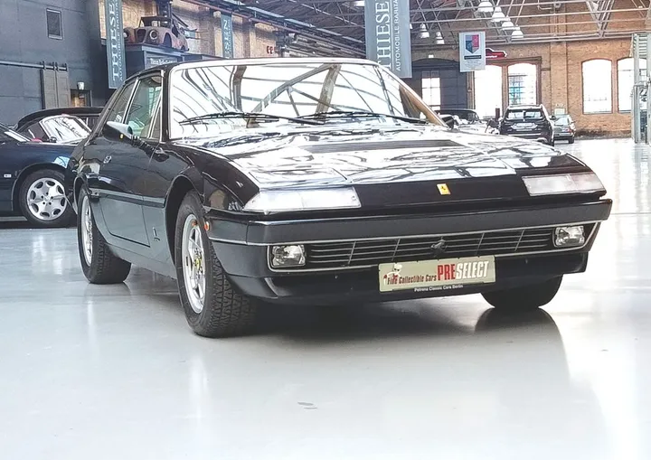 Ferrari 412