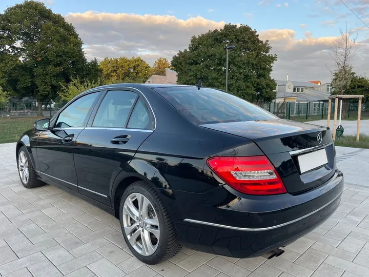 Mercedes-Benz C 200