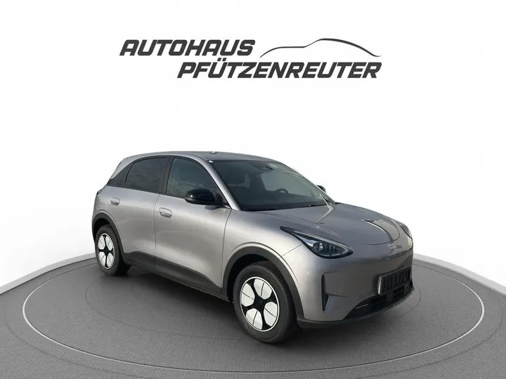 Geely E2