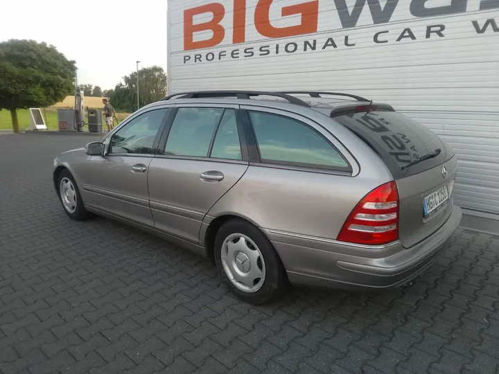 Mercedes-Benz C 180