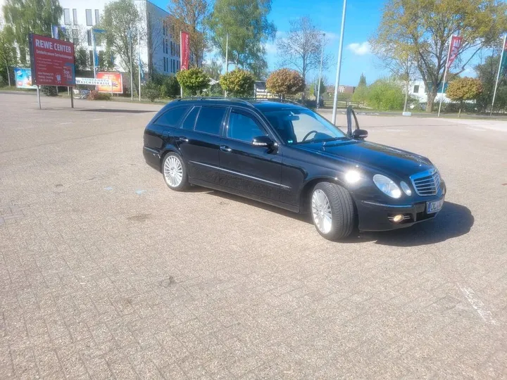 Mercedes-Benz E 220