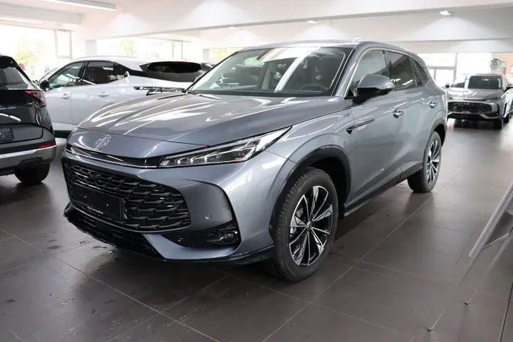 MG HS
