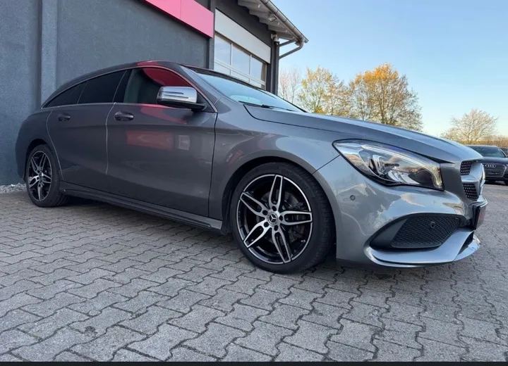 Mercedes-Benz CLA 220 Shooting Brake