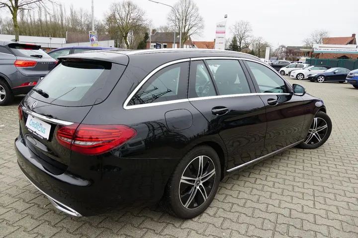Mercedes-Benz C 220