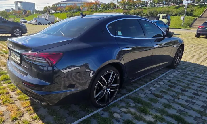 Maserati Quattroporte