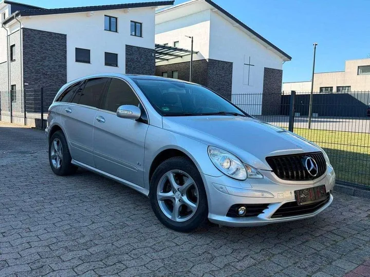 Mercedes-Benz R 500