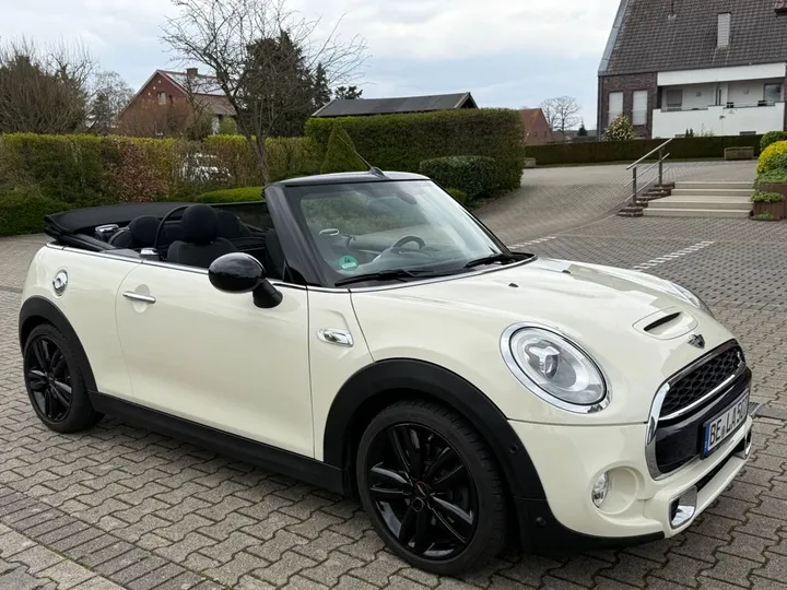 MINI Cooper S Cabrio
