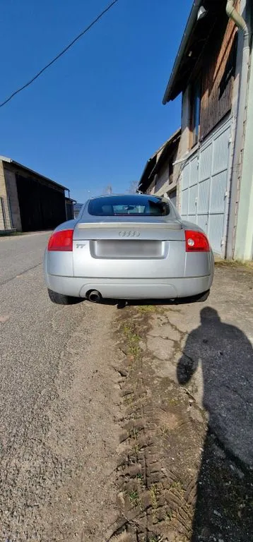 Audi 80