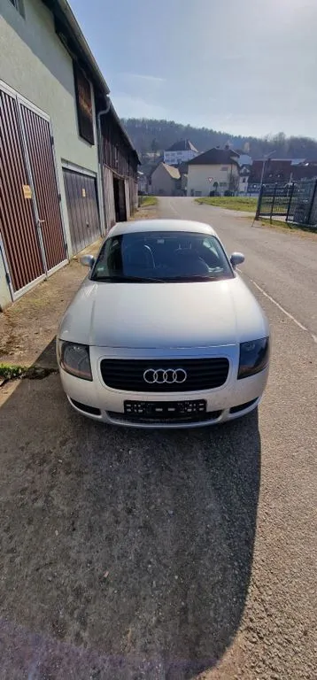 Audi 80
