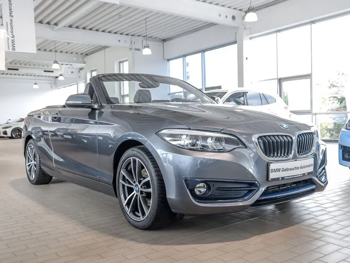 BMW 218