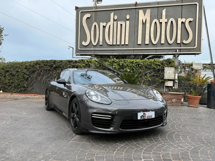 Porsche Panamera